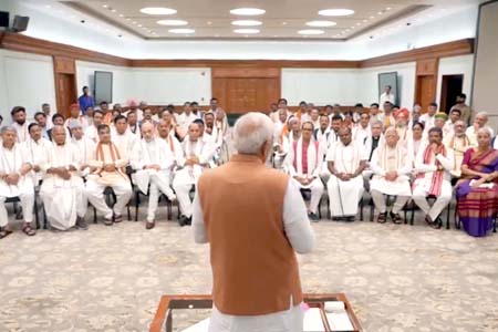 PM's front row meeting with future ministers, allies and BJP stalwarts